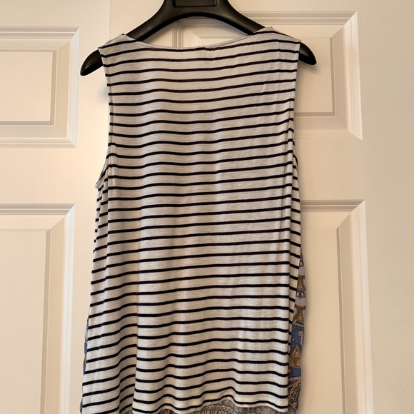Anthropologie multi color/patterned sleeveless top with lace trim - Picture 2 of 3